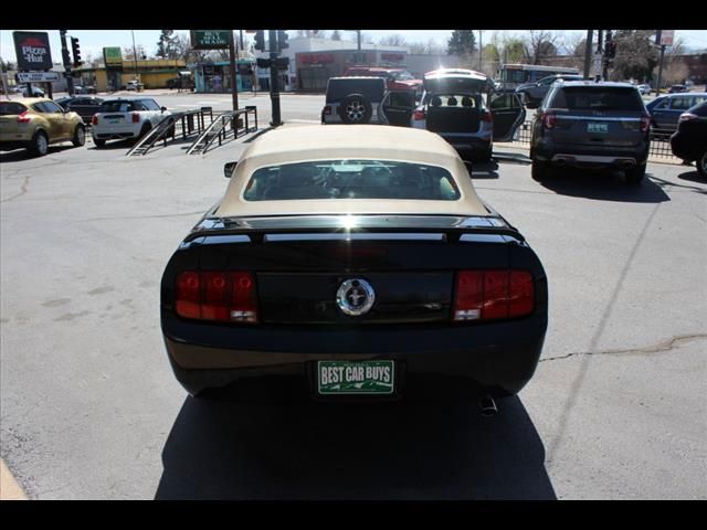 2005 Ford Mustang V6 Premium