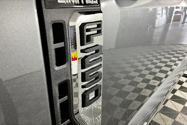 2024 Ford Super Duty F-250 SRW Limited 4WD Crew Cab 8 Box