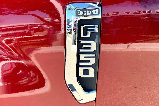 2019 Ford Super Duty F-350 DRW King Ranch 4WD Crew Cab 8 Box