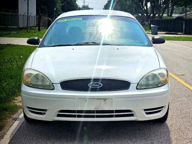 2005 Ford Taurus SE