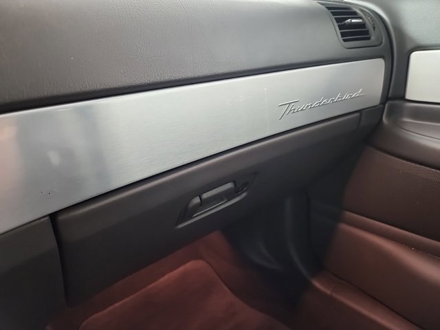 2002 Ford Thunderbird w/Hardtop Deluxe