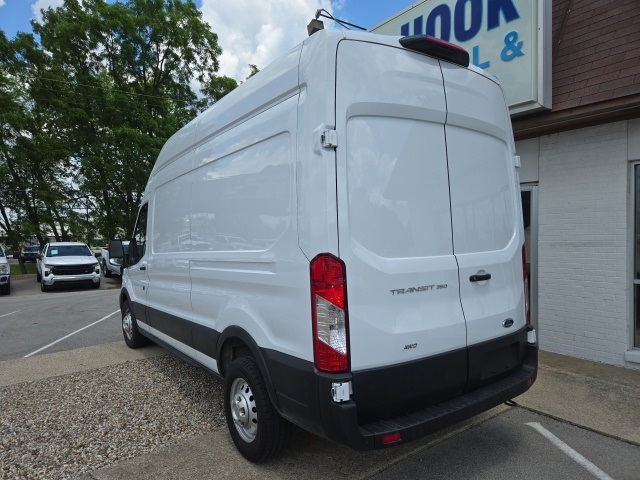 2022 Ford Transit-350 Base