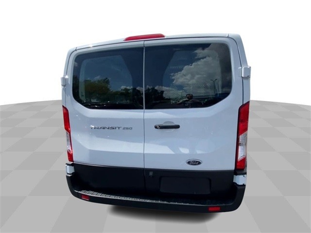 2022 Ford Transit Cargo Van Base