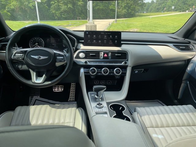 2023 Genesis G70 Base