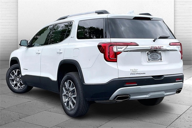 2022 GMC Acadia SLT