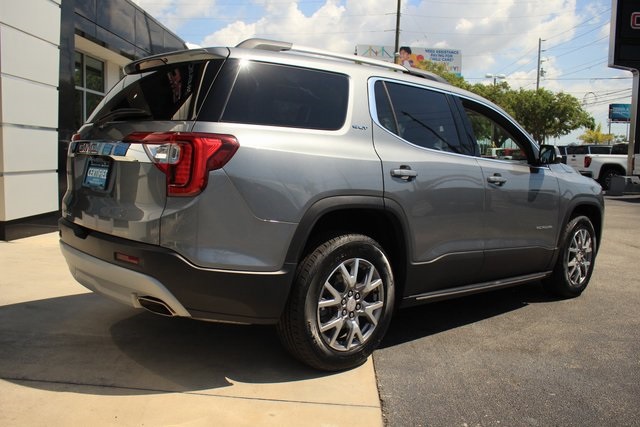 2022 GMC Acadia SLT