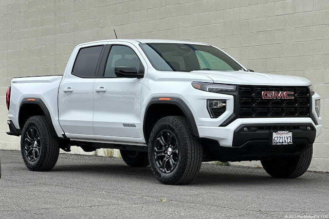 2024 GMC Canyon Elevation