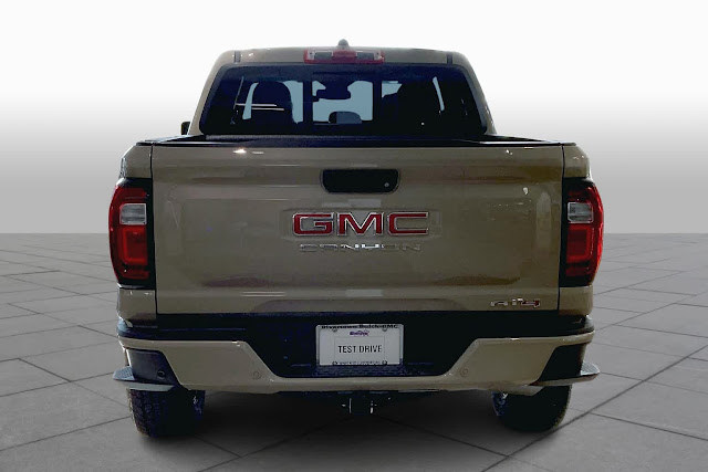 2024 GMC Canyon 4WD AT4 Crew Cab