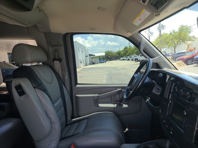 2017 GMC Savana 2500 Work Van