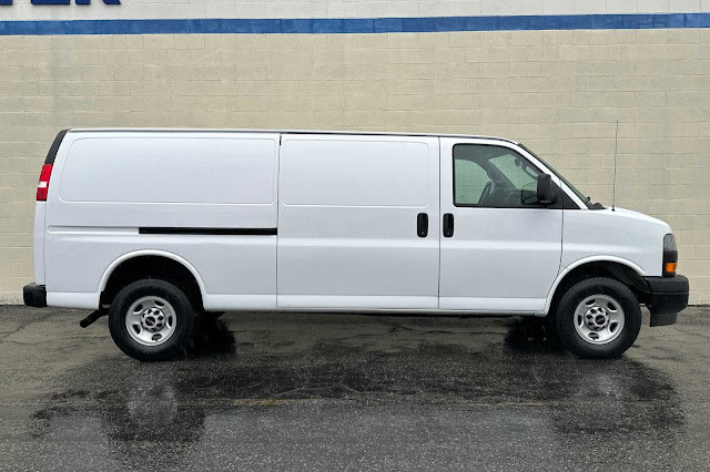 2023 GMC Savana 2500 Work Van