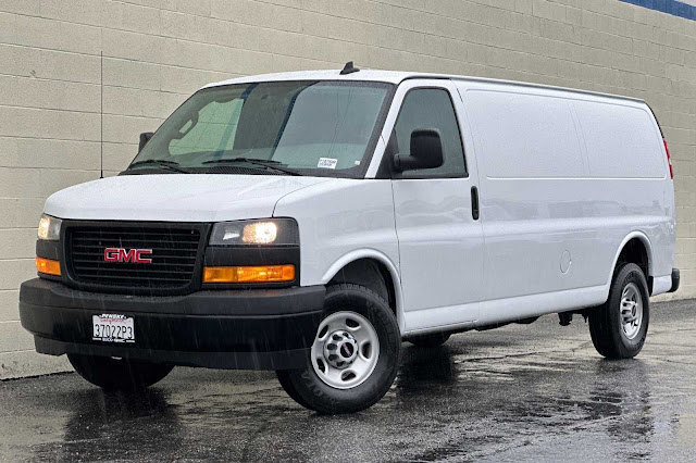 2023 GMC Savana 2500 Work Van