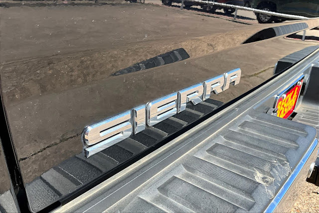 2017 GMC Sierra 1500 SLE 4WD Double Cab 143.5&amp;quot;