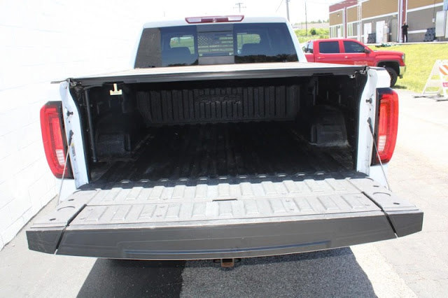 2019 GMC Sierra 1500 4WD AT4 Crew Cab