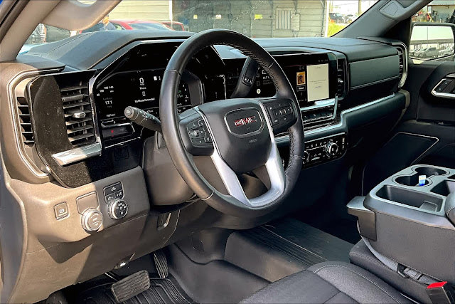 2022 GMC Sierra 1500 Elevation 2WD Crew Cab 147