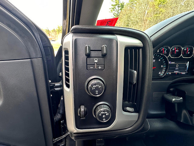 2018 GMC Sierra 1500 4WD Crew Cab 143.5&amp;quot; SLT