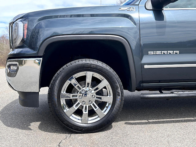 2018 GMC Sierra 1500 4WD Crew Cab 143.5&amp;quot; SLT