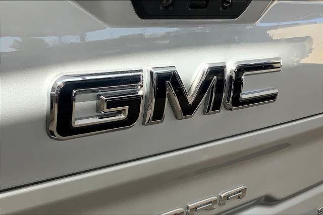 2019 GMC Sierra 1500 SLT 4WD Crew Cab 147
