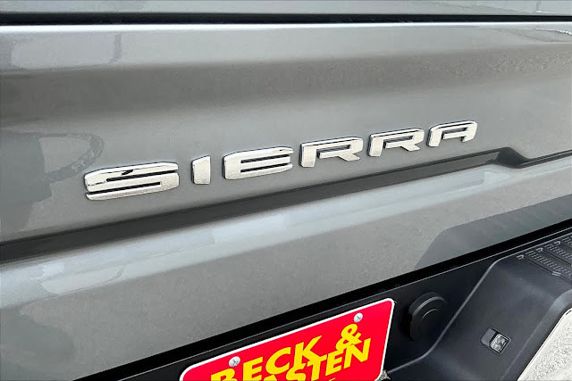 2023 GMC Sierra 1500 SLT 4WD Crew Cab 147&amp;quot;