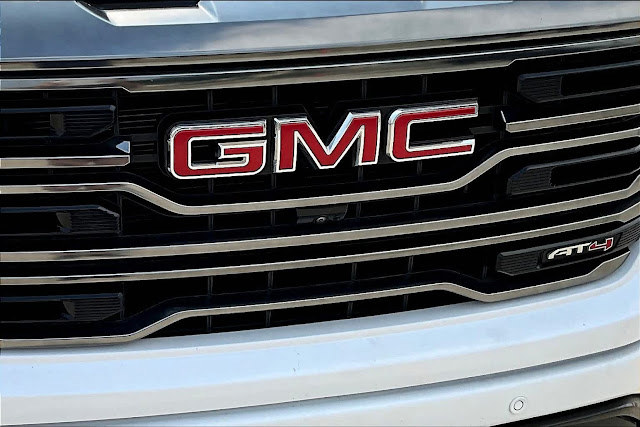 2022 GMC Sierra 1500 AT4 4WD Crew Cab 147