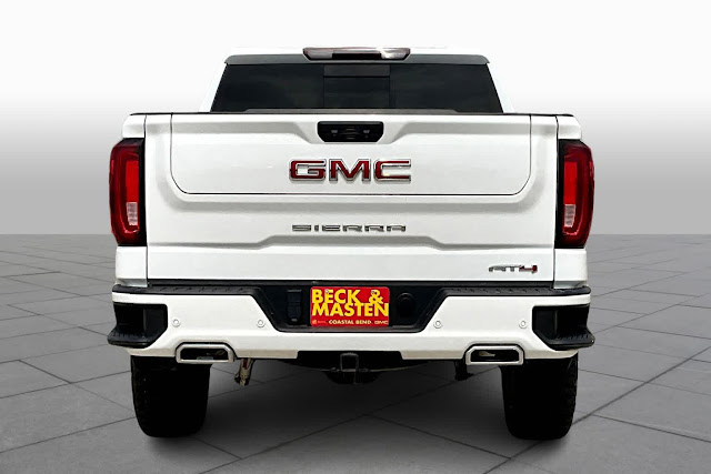 2022 GMC Sierra 1500 AT4 4WD Crew Cab 147