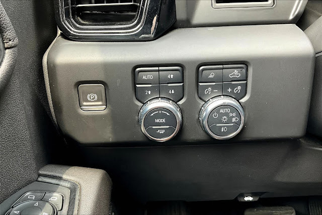 2022 GMC Sierra 1500 AT4 4WD Crew Cab 147