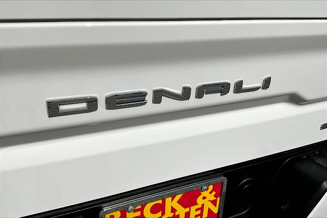 2022 GMC Sierra 1500 Denali 4WD Crew Cab 147