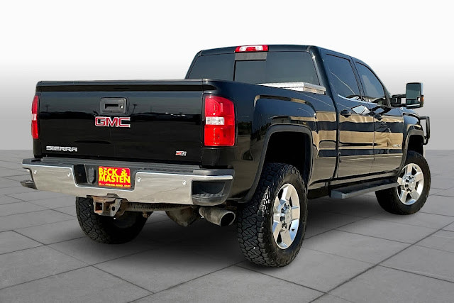 2017 GMC Sierra 2500HD SLE 4WD Crew Cab 153.7