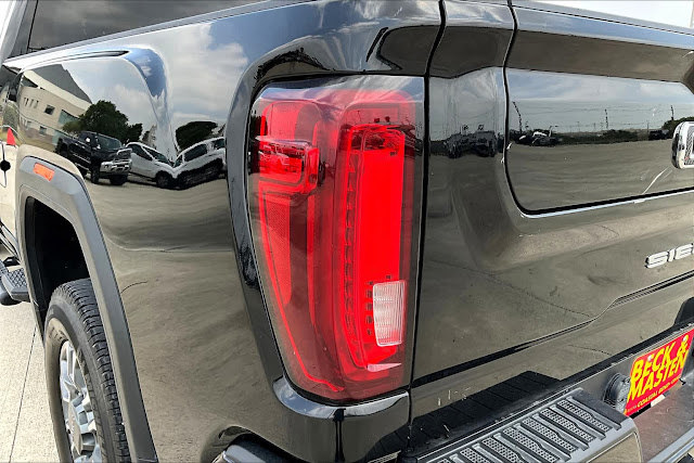 2021 GMC Sierra 2500HD AT4 4WD Crew Cab 159