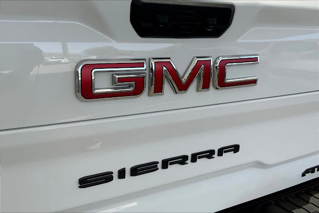 2024 GMC Sierra 2500HD AT4 4WD Crew Cab 159
