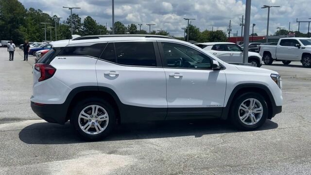 2022 GMC Terrain SLE