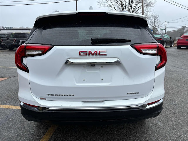 2022 GMC Terrain SLT