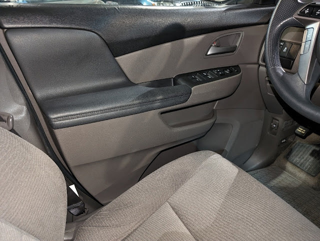 2012 Honda Odyssey 5dr EX
