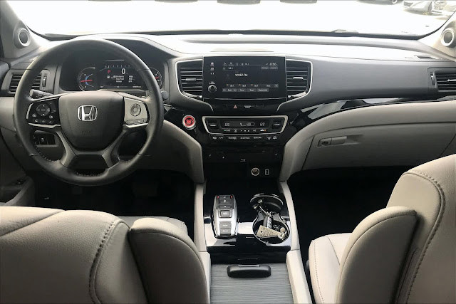 2020 Honda Pilot Touring 8-Passenger