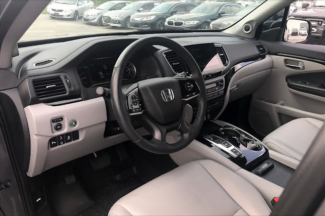 2020 Honda Pilot Touring 8-Passenger