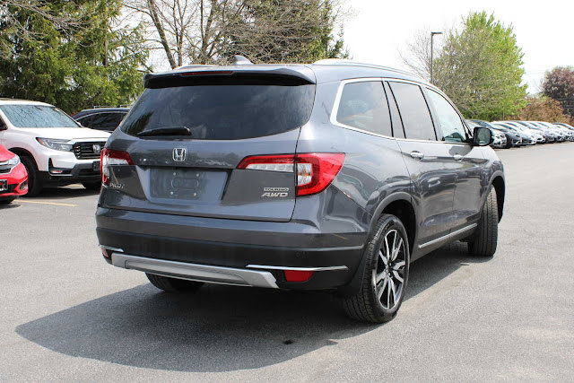 2022 Honda Pilot Touring 7-Passenger