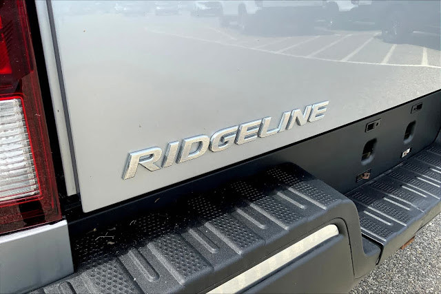2017 Honda Ridgeline RTL 4x4 Crew Cab 5.3 Bed