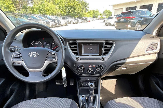 2020 Hyundai Accent SE