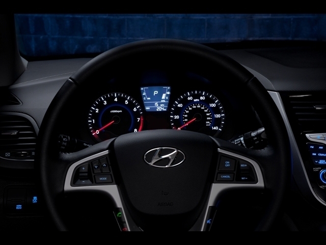 2013 Hyundai ACCENT GLS