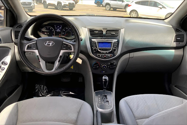 2013 Hyundai Accent SE