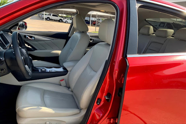 2022 Infiniti Q50 LUXE