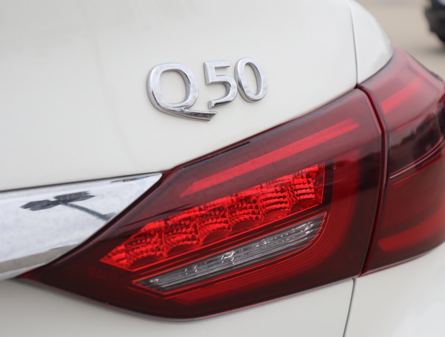 2021 Infiniti Q50 TWIN TURBO 3.0t LUXE