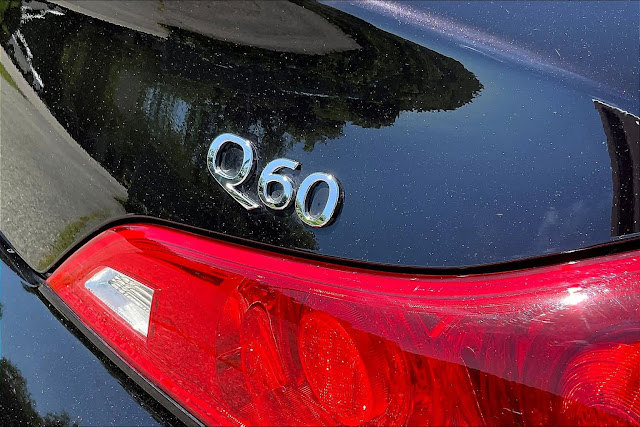 2015 Infiniti Q60 Base