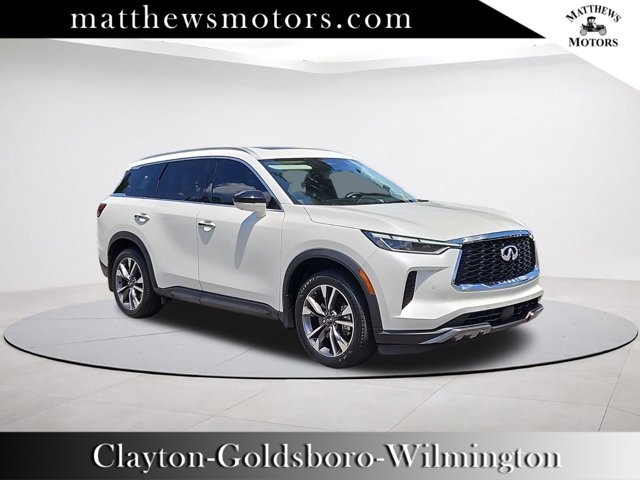 2022 Infiniti QX60 LUXE 2WD w/ Nav Panoramic Sunroof &amp;amp; 3rd