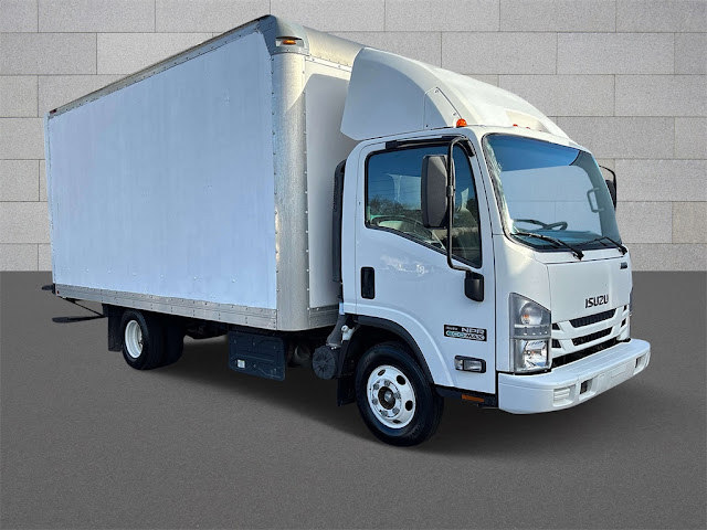 2015 Isuzu NPR Box Truck