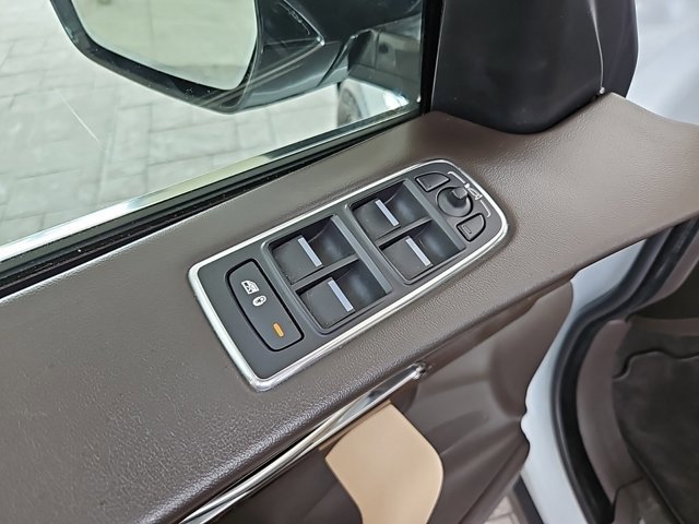 2018 Jaguar F-PACE 25t Prestige AWD w/ Vision, Comfort &amp;amp; Co