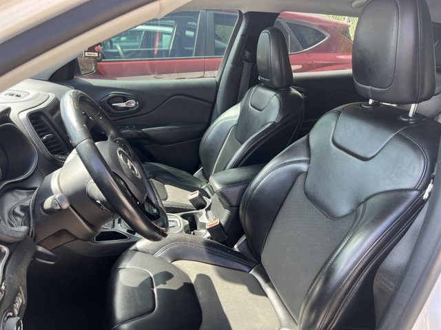 2019 Jeep Cherokee Altitude