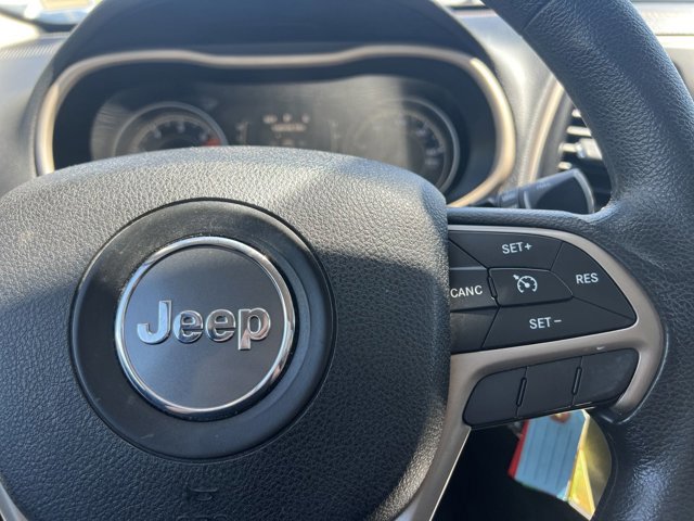 2016 Jeep Cherokee Sport