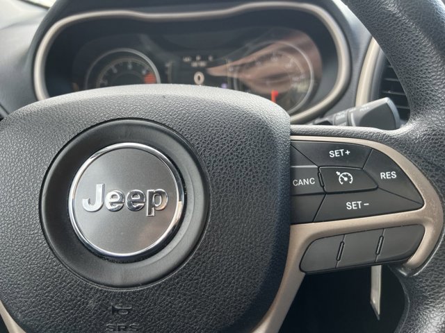 2016 Jeep Cherokee Sport