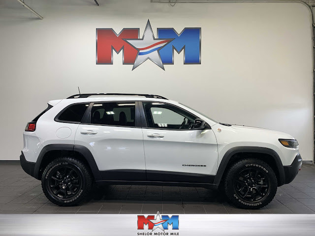 2022 Jeep Cherokee Trailhawk