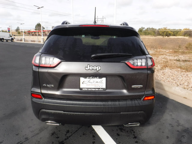 2022 Jeep Cherokee Latitude Lux